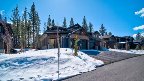 10228 Modane Pl, Truckee, CA 96161