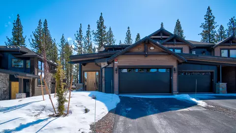 10228 Modane Pl, Truckee, CA 96161 photo 2