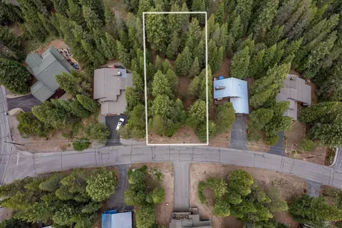 13718 Edelweiss Pl, Truckee, CA 96161