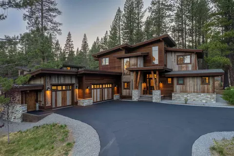 11540 Ghirard Rd, Truckee, CA 96161