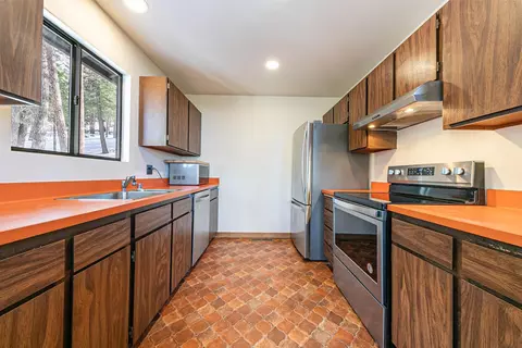 229 Basque, Truckee, CA 96161 photo 8
