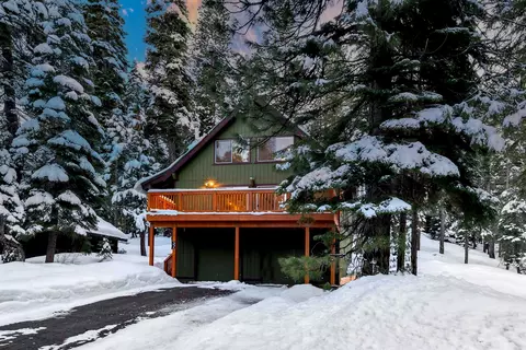 12354 Rainbow Dr, Truckee, CA 96161
