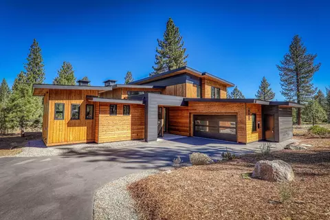 9397 Heartwood Dr, Truckee, CA 96161