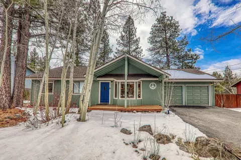 11151 Dorchester Dr, Truckee, CA 96161