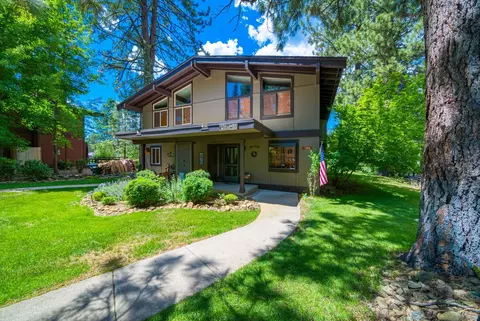 106 Graeagle Meadows Rd, Graeagle, CA 96103