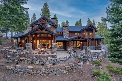 10970 Olana Dr, Truckee, CA 96161