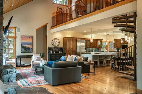 12341 Garwood Dean, Truckee, CA 96161