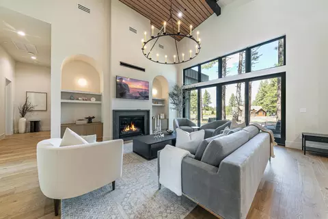 12404 Caleb Dr, Truckee, CA 96161 photo 5