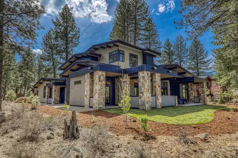12404 Caleb Dr, Truckee, CA 96161 photo 2