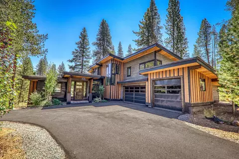 11711 Ghirard Rd, Truckee, CA 96161