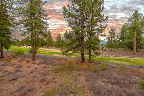 13559 Fairway Dr, Truckee, CA 96161