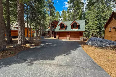14208 Copenhagen Dr, Truckee, CA 96161