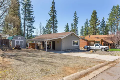180 Plumas Ave, Portola, CA 96122