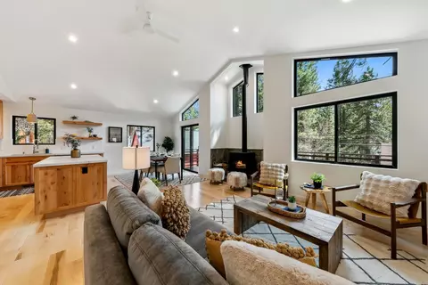 13524 Moraine Rd, Truckee, CA 96161