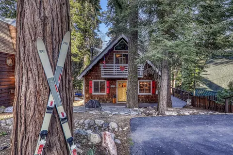 7209 10th Ave, Tahoma, CA 96142