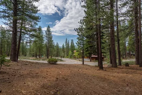 11464 China Camp Rd, Truckee, CA 96161
