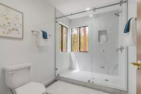12852 Skiview Loop, Truckee, CA 96161 photo 17