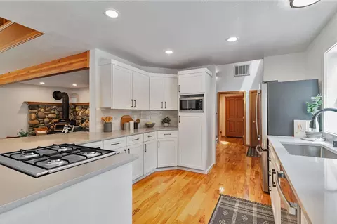 12852 Skiview Loop, Truckee, CA 96161 photo 6
