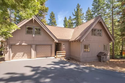 560 Old County Rd, Carnelian Bay, CA 96140