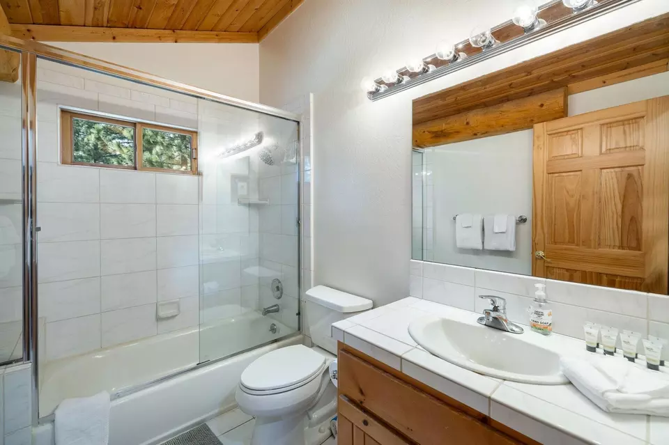 Bath - 7883 Mashie Ave, Tahoe Vista, CA 96148 photo 3 of 4