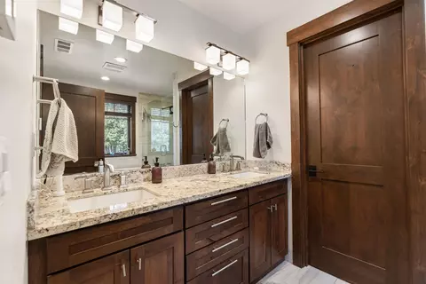 10237 Annies Loop # A5, Truckee, CA 96161 photo 4
