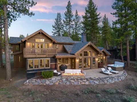 11575 Henness Rd, Truckee, CA 96161