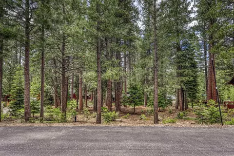 14557 Donnington Ln, Truckee, CA 96161