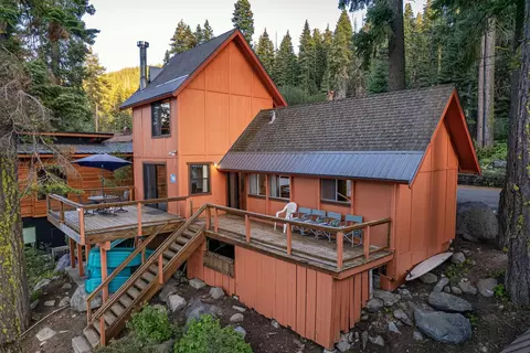 15130 Point Dr, Truckee, CA 96161