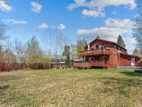 11359 Dorchester Dr, Truckee, CA 96161
