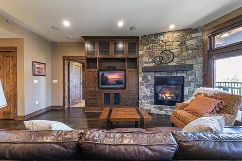 970 Northstar Dr # 306, Truckee, CA 96161