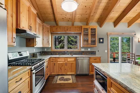 13456 Skiview Loop, Truckee, CA 96161 photo 7