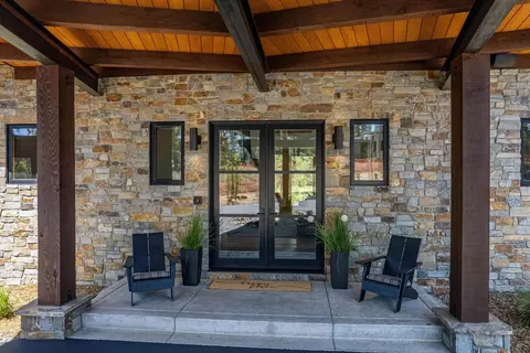 11627 Henness Rd, Truckee, CA 96161 photo 4