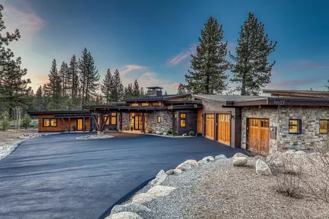 11627 Henness Rd, Truckee, CA 96161 photo 2