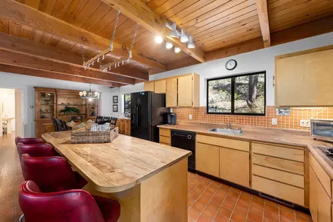 15398 Cedar Point Dr, Truckee, CA 96161