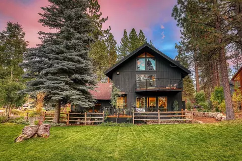 16115 Lancaster Pl, Truckee, CA 96161