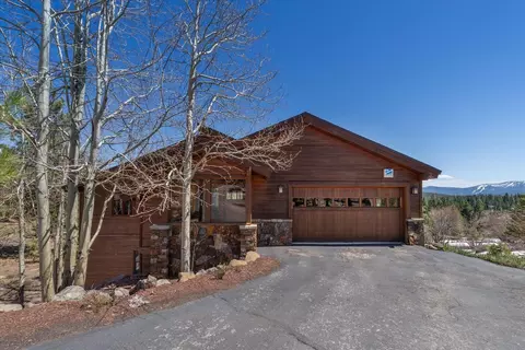 12739 Parsenn Rd, Truckee, CA 96161