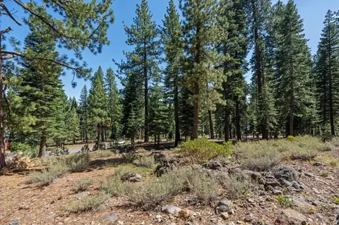 12062 Saddleback Dr, Truckee, CA 96161 photo 19