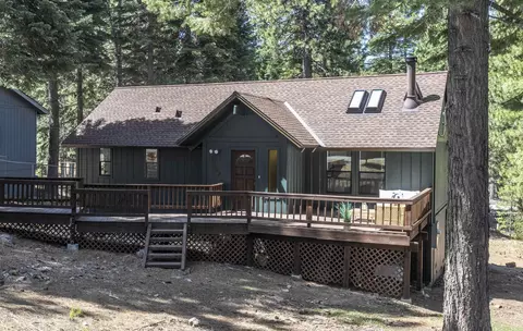 12068 Pine Forest Rd, Truckee, CA 96161