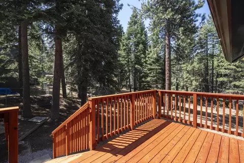 12068 Pine Forest Rd, Truckee, CA 96161 photo 7