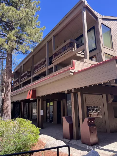 2000 N Village Dr # 205, Truckee, CA 96161