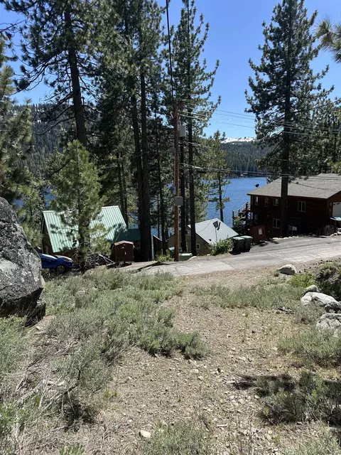 15036 Reed Ave, Truckee, CA 96161