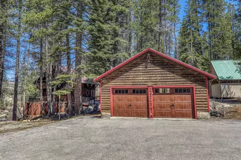 21926 Donner Pass Rd, Soda Springs, CA 95728