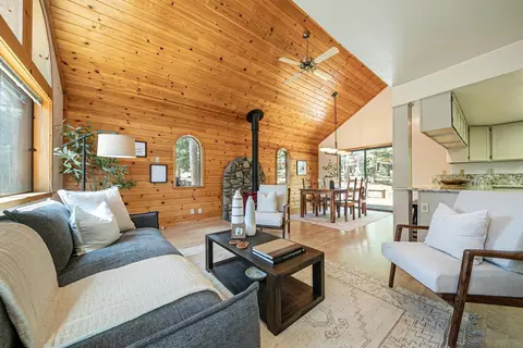 13515 Skiview Loop, Truckee, CA 96161