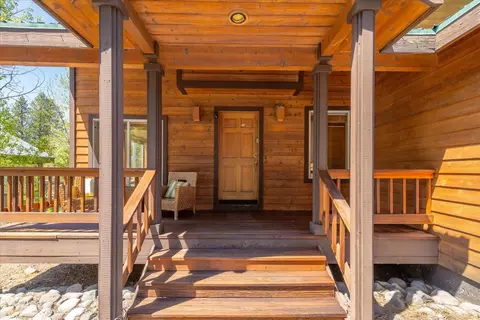 252 Basque, Truckee, CA 96161 photo 2