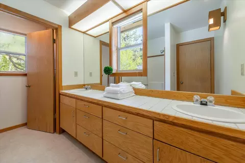 252 Basque, Truckee, CA 96161 photo 17