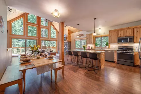 11673 Skislope Way, Truckee, CA 96161