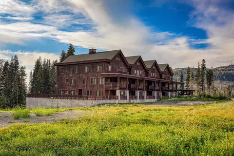 600 Sugar Bowl Rd # 106, Truckee, CA 96161