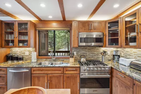 137 Basque, Truckee, CA 96161 photo 13