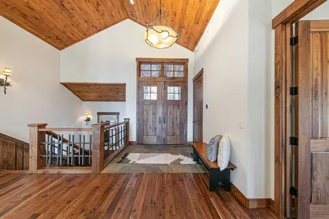 11541 Bottcher Loop, Truckee, CA 96161 photo 5