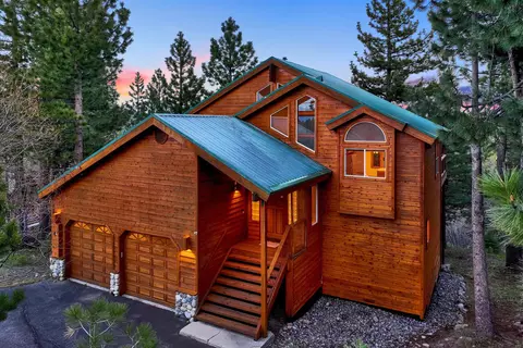 12711 Stockholm Way, Truckee, CA 96161